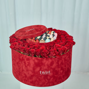 Rose & Macaron Magic