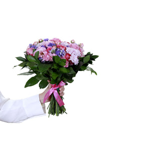 Mixed hand bouquet
